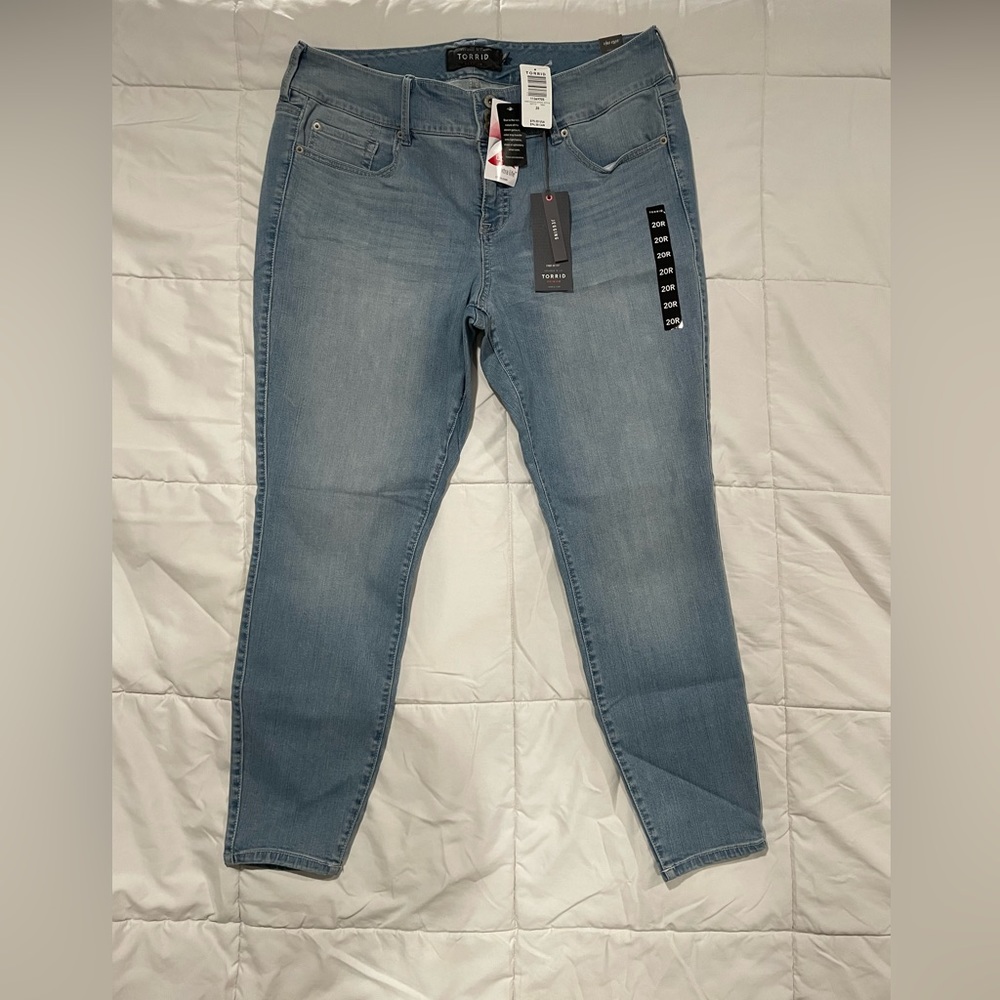 TORRID premium high rise skinny jeans